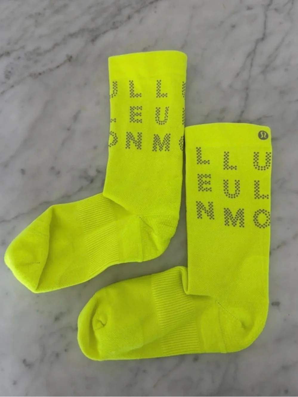 lululemon - Neon Yellow Crew Socks - Women’s Medium